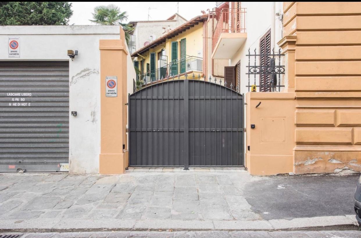Modern Apartment In Florence Exterior photo